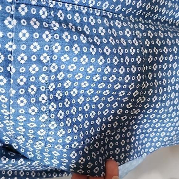 Ann Taylor Loft Blue and White Print Button Down Shirt - Picture 5 of 11